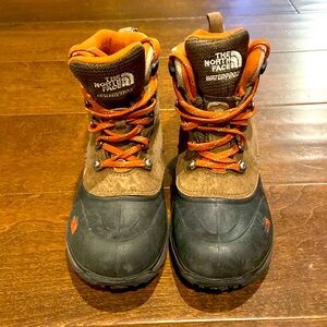 Kids North Face Heatseaker Winter Boots